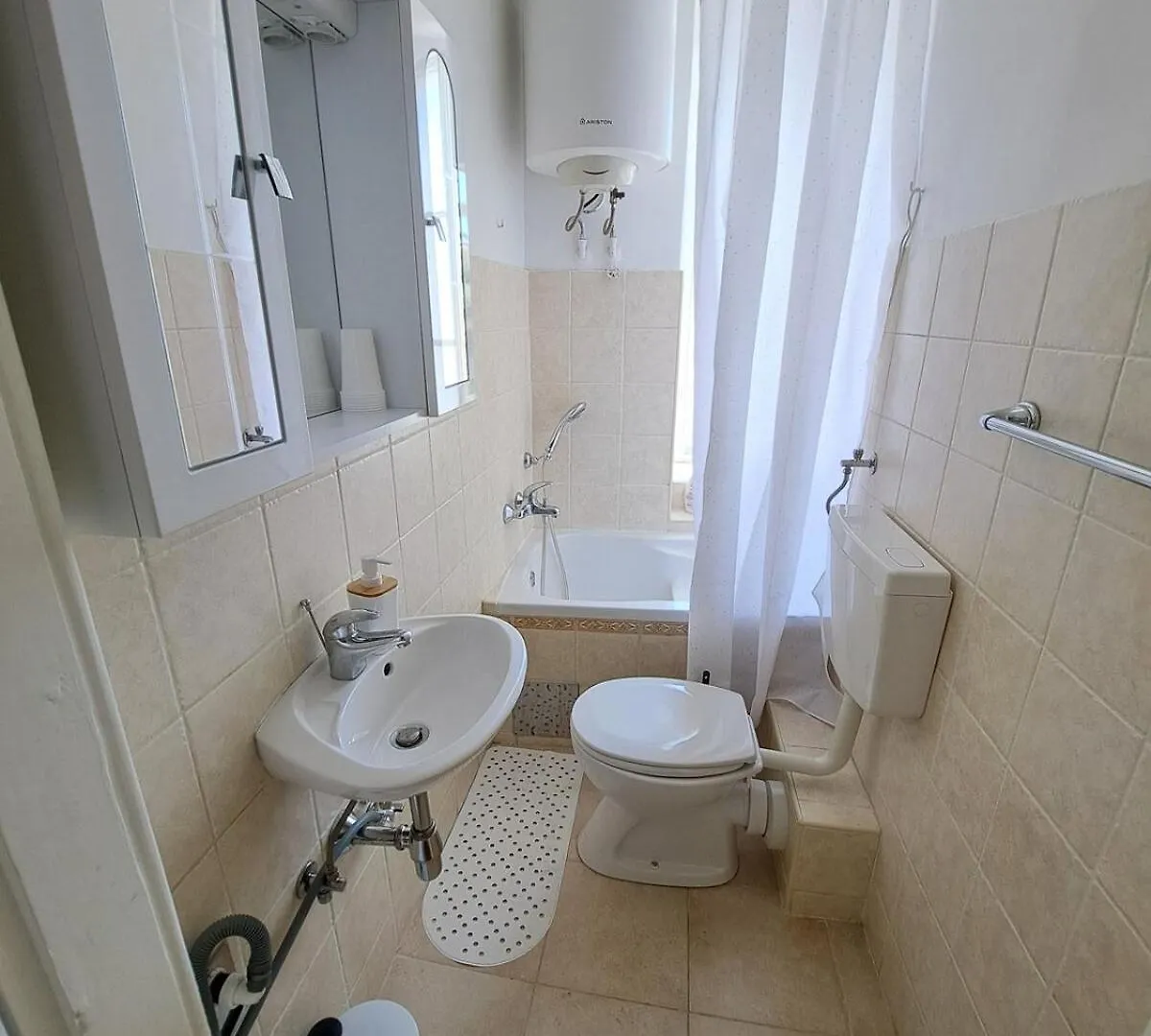 Apartment Apartman Freesia Rijeka